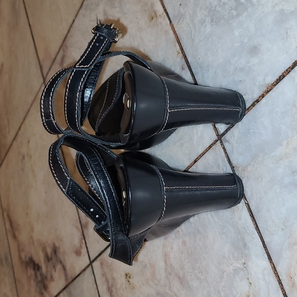 Nine West Ankle Strap Leather Wedges - Picture 3 of 6